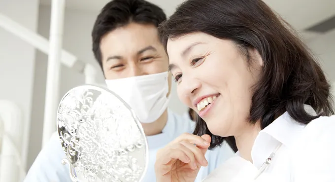 銀歯とセラミックの違い